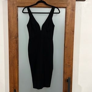 Lulu’s little black dress, bodycon